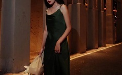 9877美女被虐图片